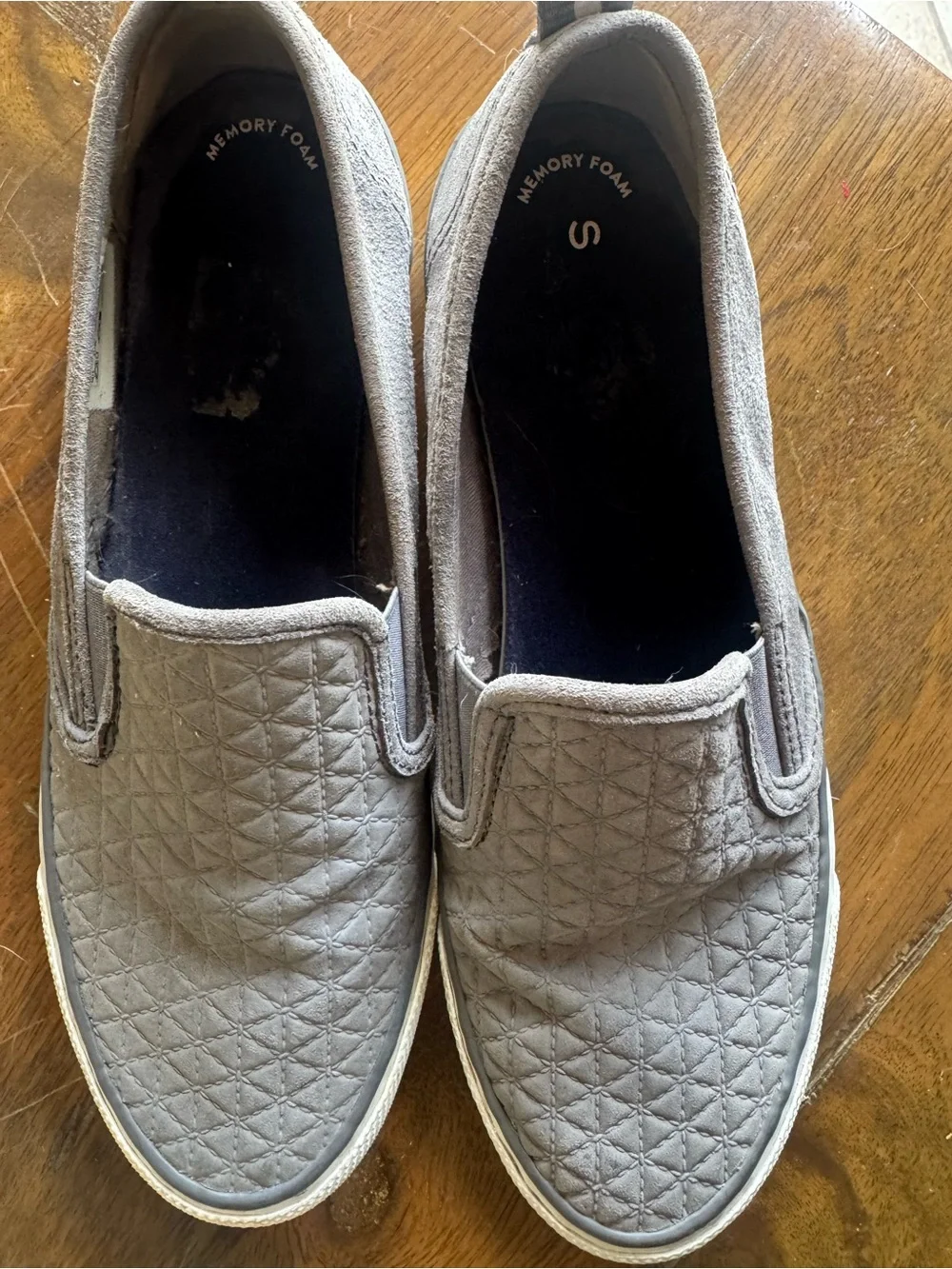 Sperry casual slip